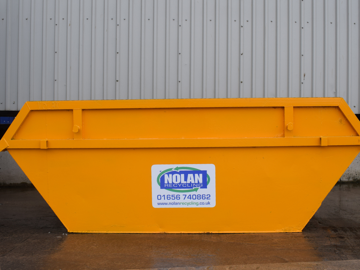 Image of Nolan Recycling XL Builders Skip on the yard showing size